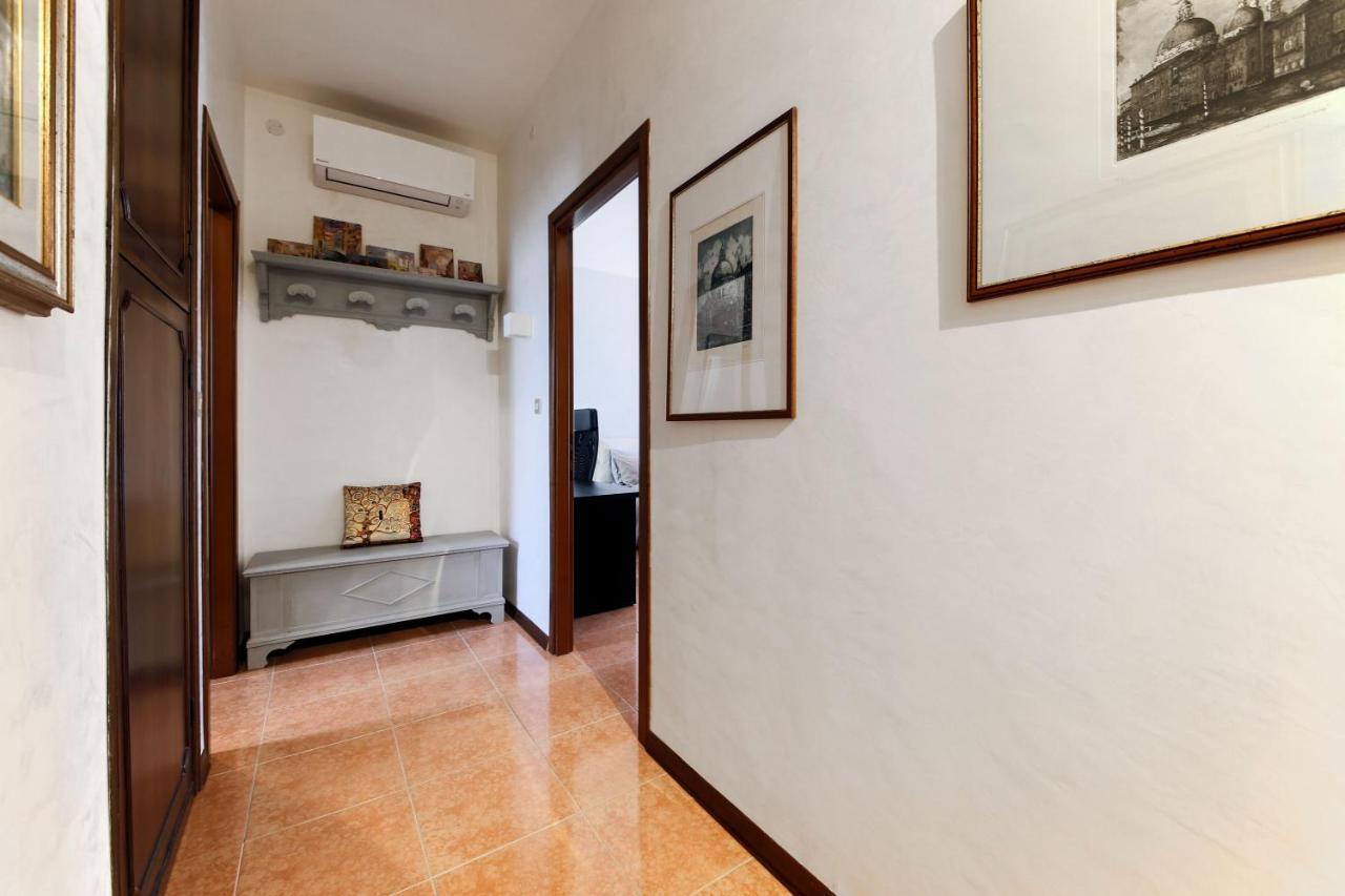 Private Parking - Family Home - 15 Min To Venice Mestre Exterior foto